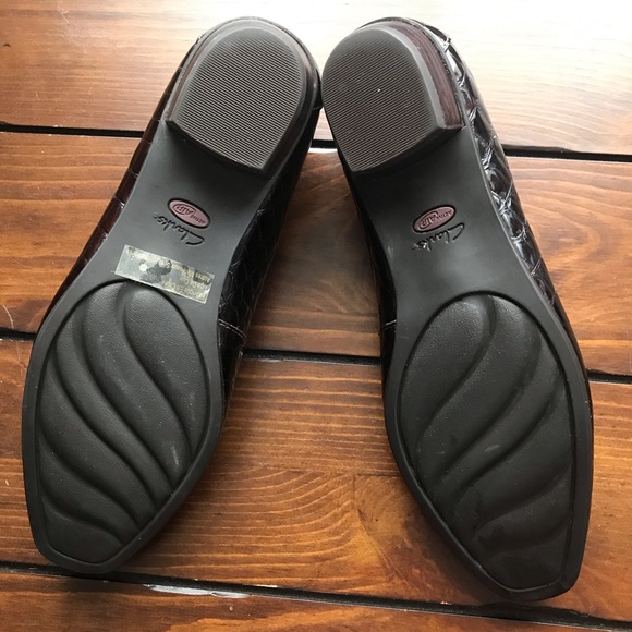 Clark’s Patent Leather Shoes - Picture 4 of 5